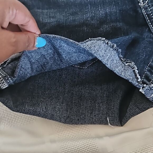 True Religion Dark Blue Jean Shorts - Picture 12 of 16